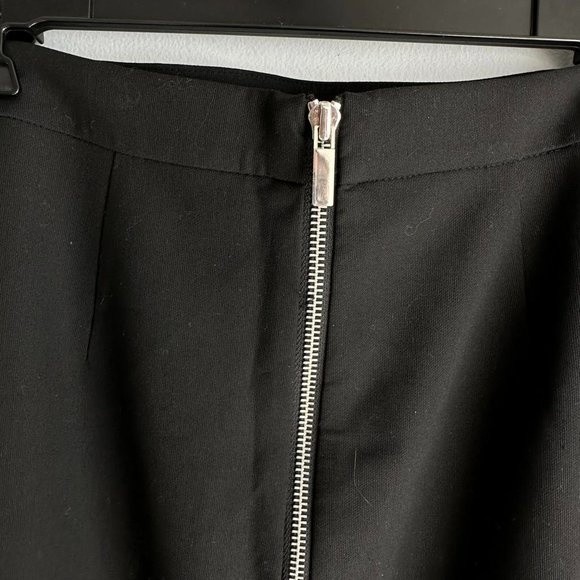 ELIZABETH and JAMES Black Ladies Career Pencil Skirt, 4 - Picture 4 of 7